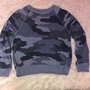 aerie blue camo crew neck